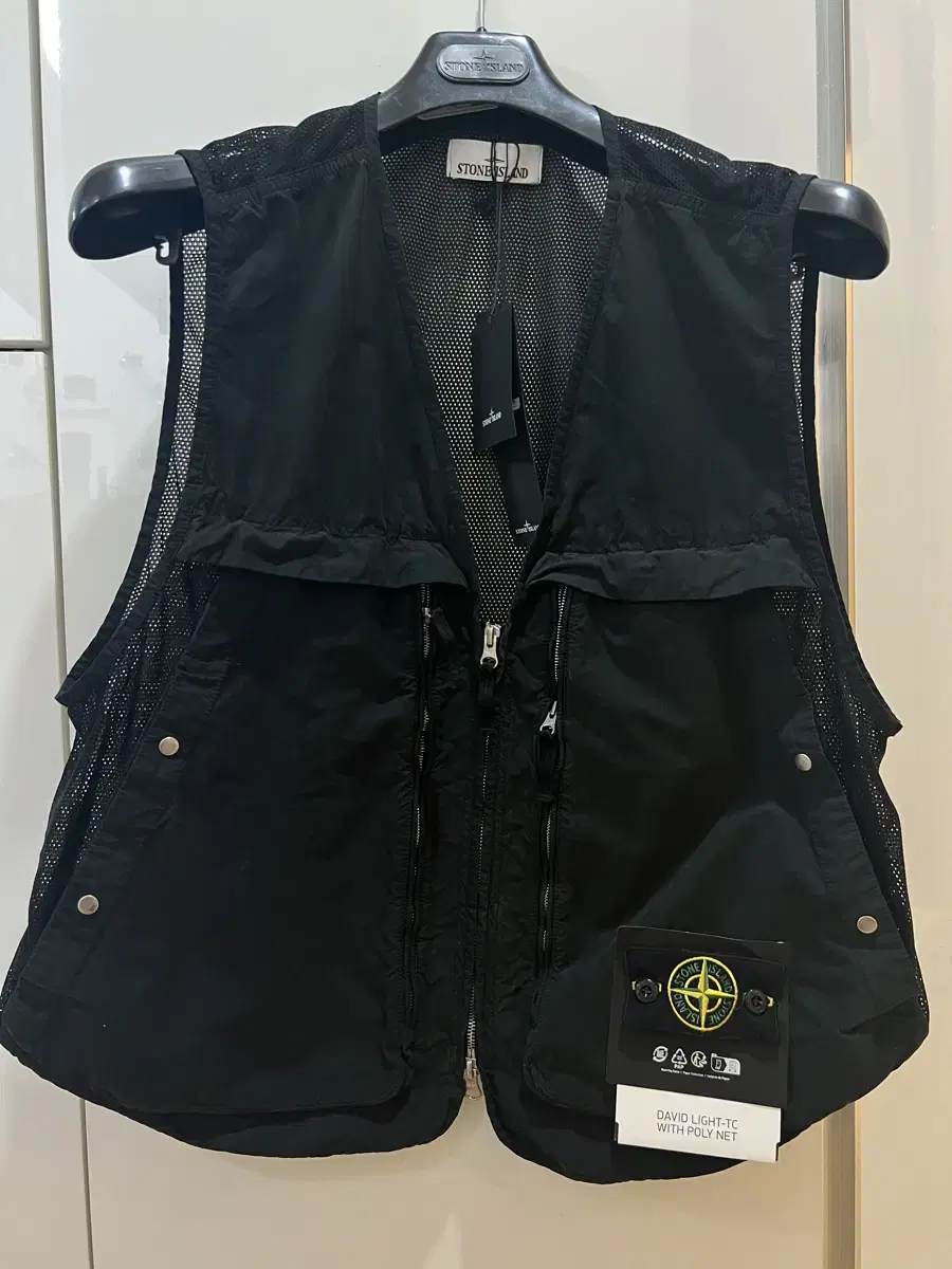 25fw 스톤아일랜드 다비드tc 조끼 XL (새상품)